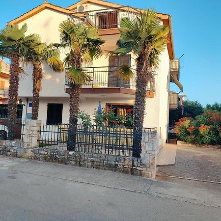 Apartments Novigrad Novigrad Istria Exterior foto